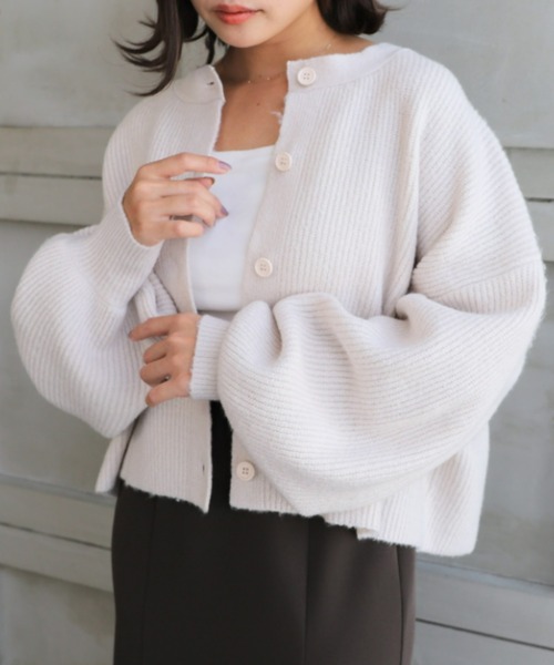 moment+（モーメントプラス）の「7G モヘヤタッチクルーネックもちもちショートニットカーデ（カーディガン/ボレロ・レディース・チャコールグレー/ブラック/ダークグリーン/ブルー/アイボリー/ボルドー/グレイッシュベージュ/イエロー×グリーン・FREE）」の2枚目の写真