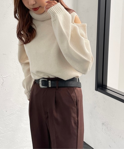 apres jour mignon(アプレジュールミニョン)の「肩開きタートルニット【ZOZOTOWN限定アイテム】(ニット/セーター・レディース・アイボリー/ブラック・X-LARGE/フリー)」の5枚目の写真