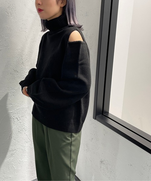 apres jour mignon(アプレジュールミニョン)の「肩開きタートルニット【ZOZOTOWN限定アイテム】(ニット/セーター・レディース・アイボリー/ブラック・X-LARGE/フリー)」の13枚目の写真