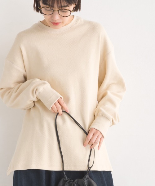 OMNES（オムネス）の「ハニカムストレッチサイドスリットボックスプルオーバー（Tシャツ/カットソー・レディース・ラベンダー/ブラック/ライトグレー/アイボリー・SMALL/MEDIUM）」の5枚目の写真