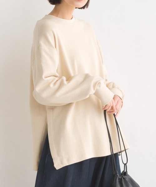 OMNES（オムネス）の「ハニカムストレッチサイドスリットボックスプルオーバー（Tシャツ/カットソー・レディース・ラベンダー/ブラック/ライトグレー/アイボリー・SMALL/MEDIUM）」の9枚目の写真