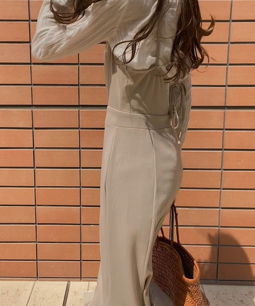 LAUIR(ラウアー)の「キャミソールワンピース(ワンピース・レディース・ブラック・X-LARGE)」の10枚目の写真