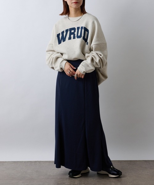 CIAOPANIC TYPY(チャオパニックティピー)の「【ZOZOTOWN限定】ユニセックスビッグシルエットクルーネックカレッジスウェット/裏起毛(スウェット・メンズ・ライトグレー/ネイビー/オレンジ/アイボリー・M/L)」の14枚目の写真