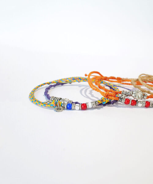 wakami(ワカミ)の「wakami × BEAMS / 別注 アンクレット 2本セット 2022(アンクレット・メンズ・チャコールグレー/ベージュ/オリーブ/ライトカーキ/ブルー/オレンジ/マルチ・ONE SIZE)」の21枚目の写真