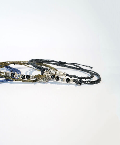 wakami(ワカミ)の「wakami × BEAMS / 別注 アンクレット 2本セット 2022(アンクレット・メンズ・チャコールグレー/ベージュ/オリーブ/ライトカーキ/ブルー/オレンジ/マルチ・ONE SIZE)」の18枚目の写真