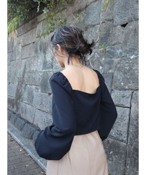 EVRIS（エヴリス）の「シャーリングショートトップス（シャツ/ブラウス・レディース・グリーン/その他1/ブラック・FREE）」の13枚目の写真