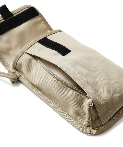 Dickies(ディッキーズ)の「【DICKIES/ディッキーズ】874チノと同じTCツイル素材を使用したネックポーチ ショルダーバッグ(ショルダーバッグ・メンズ・ブラック/チャコールグレー/ベージュ・FREE)」の15枚目の写真