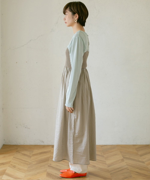 KBF（ケイビーエフ）の「キャミソールワンピース（ワンピース・レディース・ベージュ・ONE）」の13枚目の写真