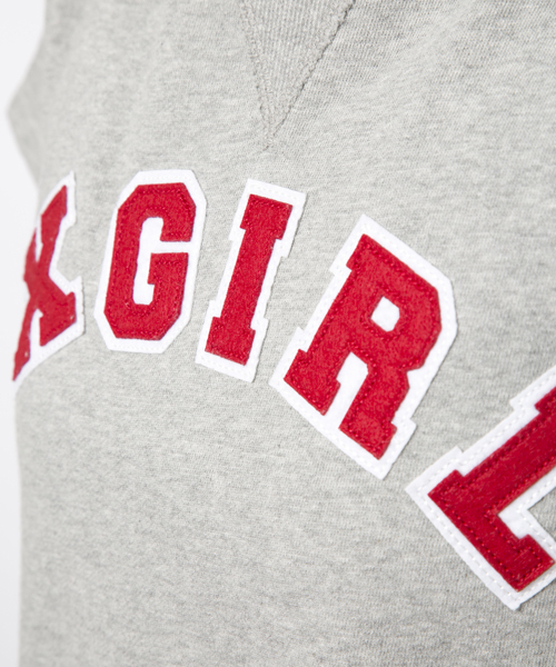 X-girl（エックスガール）の「【NYLON5月号掲載】ARCH LOGO SWEAT TUNIC（パーカー・レディース・アッシュ/ピンク/ブルー/ネイビー・1/2）」の8枚目の写真