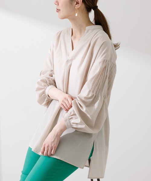 URBAN RESEARCH Sonny Label(アーバンリサーチサニーレーベル)の「『UR TECH Smart Linen Touch』リネン混タックスリーブブラウス(シャツ/ブラウス・レディース・イエロー/ベージュ系その他/ストライプ・FREE)」の2枚目の写真
