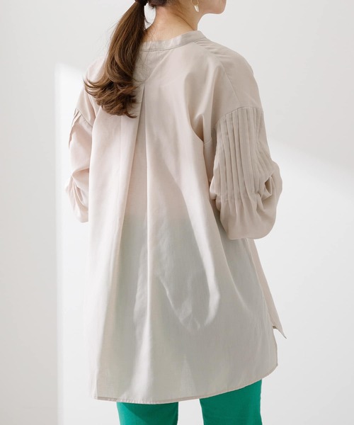 URBAN RESEARCH Sonny Label(アーバンリサーチサニーレーベル)の「『UR TECH Smart Linen Touch』リネン混タックスリーブブラウス(シャツ/ブラウス・レディース・イエロー/ベージュ系その他/ストライプ・FREE)」の7枚目の写真