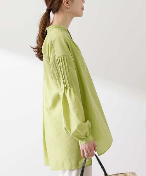 URBAN RESEARCH Sonny Label(アーバンリサーチサニーレーベル)の「『UR TECH Smart Linen Touch』リネン混タックスリーブブラウス(シャツ/ブラウス・レディース・イエロー/ベージュ系その他/ストライプ・FREE)」の13枚目の写真
