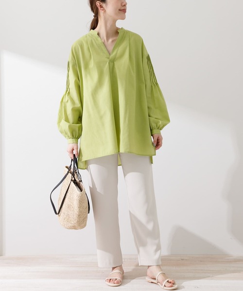 URBAN RESEARCH Sonny Label(アーバンリサーチサニーレーベル)の「『UR TECH Smart Linen Touch』リネン混タックスリーブブラウス(シャツ/ブラウス・レディース・イエロー/ベージュ系その他/ストライプ・FREE)」の21枚目の写真