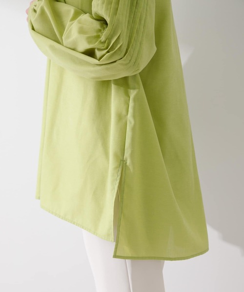 URBAN RESEARCH Sonny Label(アーバンリサーチサニーレーベル)の「『UR TECH Smart Linen Touch』リネン混タックスリーブブラウス(シャツ/ブラウス・レディース・イエロー/ベージュ系その他/ストライプ・FREE)」の12枚目の写真