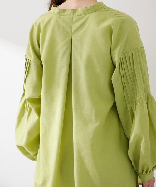 URBAN RESEARCH Sonny Label(アーバンリサーチサニーレーベル)の「『UR TECH Smart Linen Touch』リネン混タックスリーブブラウス(シャツ/ブラウス・レディース・イエロー/ベージュ系その他/ストライプ・FREE)」の15枚目の写真