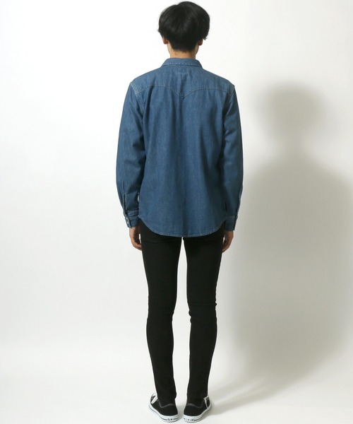 Levi's(リーバイス)の「Levi's /リーバイス クラッシックウエスタンデニムシャツ(シャツ/ブラウス・メンズ・ネイビー/サックスブルー/ブルー/ブルー系その他・S/M/L)」の21枚目の写真