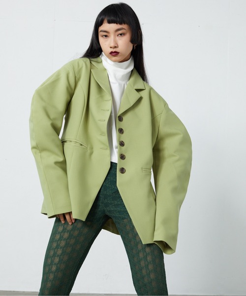 FEKETE（フェケテ）の「FEKETE PUFF SLEEVE TAILORED JACKET (SET-UP)（テーラードジャケット・レディース・ブラック/ベージュ/グリーン・FREE）」の14枚目の写真