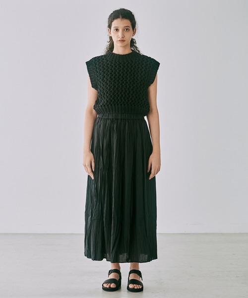 MIRSTORES（ミアストアズ）の「MIRSTORES | ノースリーブメッシュトップス WOMEN（ベスト・レディース・ブラック/アイボリー・SMALL）」の5枚目の写真