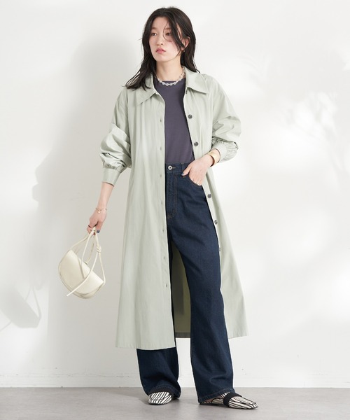 earth music&ecology（アースミュージックアンドエコロジー）の「ロングシャツワンピース（ワンピース・レディース・イエロー/ライトベージュ/ライトカーキ・FREE）」の2枚目の写真