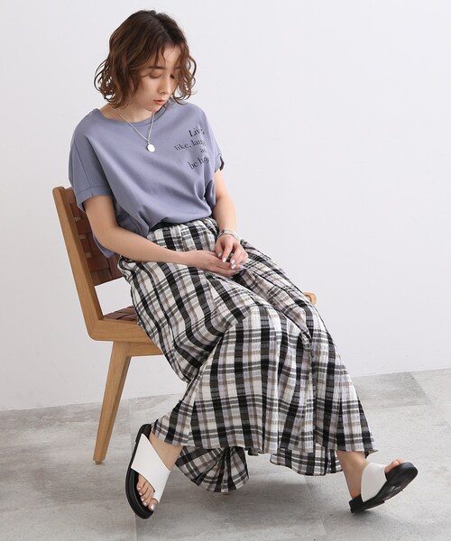 INDIVI（インディヴィ）の「◆【接触冷感/コットン100%】スムース ドルマンロゴTシャツ（Tシャツ/カットソー・レディース・ホワイト/ブラック/ベビーピンク/パープル系4・38/34/05/13/15 ）」の5枚目の写真