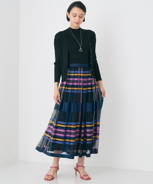 ANAYI(アナイ)の「アセテートポリエステルノースリ プルオーバー <手洗い可>(ニット/セーター・レディース・ブラック/ダークグリーン/ミント・38/36)」の17枚目の写真