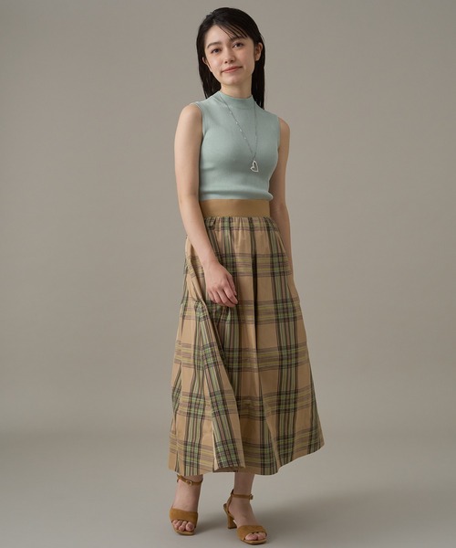 ANAYI(アナイ)の「アセテートポリエステルノースリ プルオーバー <手洗い可>(ニット/セーター・レディース・ブラック/ダークグリーン/ミント・38/36)」の13枚目の写真