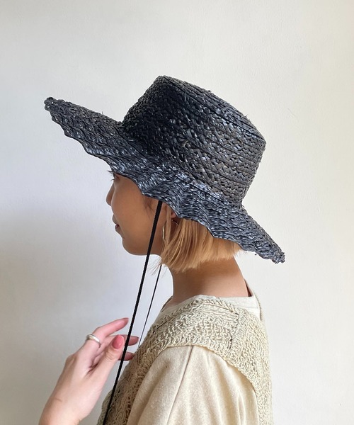 CAPRICIEUX LE'MAGE(カプリシューレマージュ)の「なみなみハット(ハット・レディース・ベージュ/ブラック・FREE)」の1枚目の写真