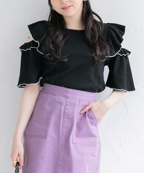 ems excite（エムズエキサイト）の「肩あきフリルテレコCT（Tシャツ/カットソー・レディース・ブラック/パープル/オフホワイト・FREE）」の2枚目の写真