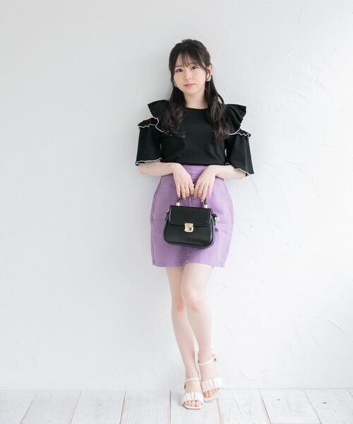 ems excite（エムズエキサイト）の「肩あきフリルテレコCT（Tシャツ/カットソー・レディース・ブラック/パープル/オフホワイト・FREE）」の12枚目の写真