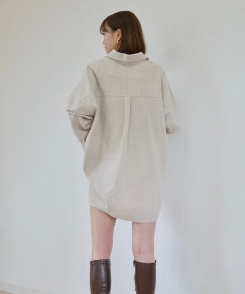 Reurie'（レウリィ）の「リネン混オーバーサイズシャツ（セットアップ対応）（シャツ/ブラウス・レディース・ベージュ/ネイビー・FREE）」の7枚目の写真