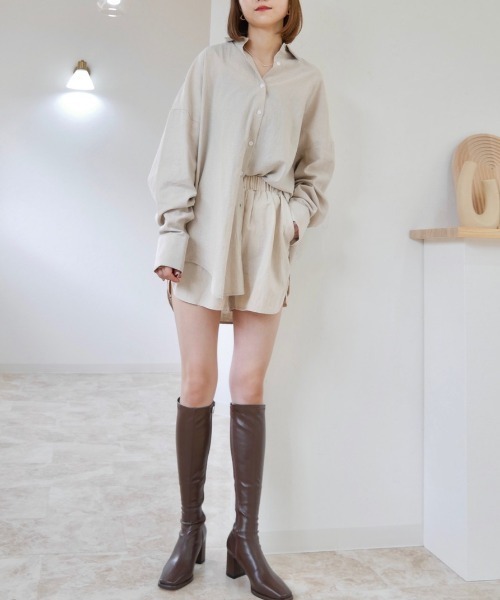 Reurie'（レウリィ）の「リネン混オーバーサイズシャツ（セットアップ対応）（シャツ/ブラウス・レディース・ベージュ/ネイビー・FREE）」の11枚目の写真