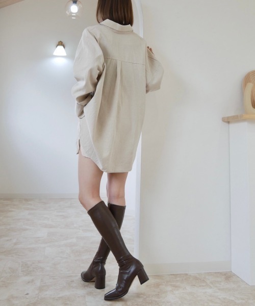 Reurie'（レウリィ）の「リネン混オーバーサイズシャツ（セットアップ対応）（シャツ/ブラウス・レディース・ベージュ/ネイビー・FREE）」の12枚目の写真