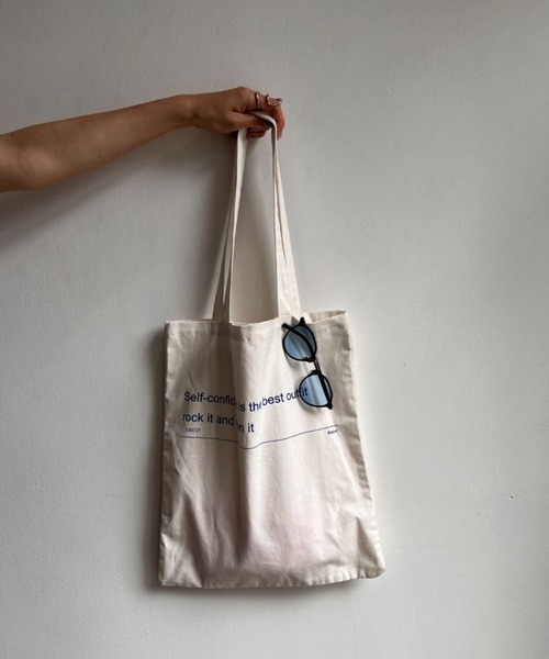 feepur（フェピュール）の「【UVカット】カラーレンズサングラス（サングラス・レディース・ブラック・FREE）」の3枚目の写真