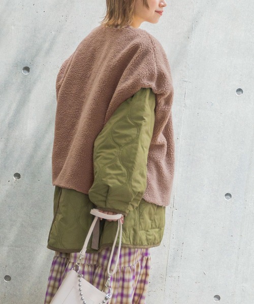 w closet（ダブルクローゼット）の「【SETアイテム】中綿キルティングVネックジャケット（ミリタリージャケット・レディース・アイボリー/ベージュ系その他/ライトカーキ/ブラック・FREE）」の8枚目の写真