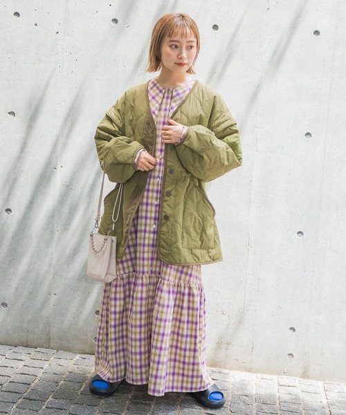 w closet（ダブルクローゼット）の「【SETアイテム】中綿キルティングVネックジャケット（ミリタリージャケット・レディース・アイボリー/ベージュ系その他/ライトカーキ/ブラック・FREE）」の20枚目の写真