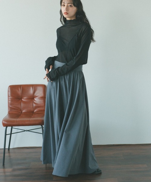 VANNIE U(ヴァニーユー)の「ソフトメロウシアートップス/前後2WAY(Tシャツ/カットソー・レディース・ブラック/ベージュ/レッド/アイボリー・FREE)」の18枚目の写真