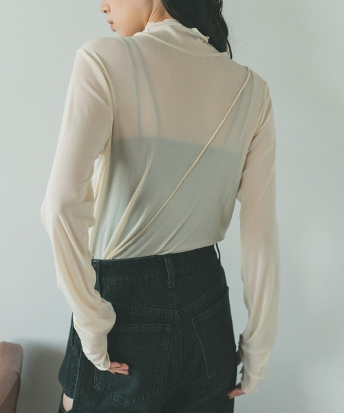 VANNIE U(ヴァニーユー)の「ソフトメロウシアートップス/前後2WAY(Tシャツ/カットソー・レディース・ブラック/ベージュ/レッド/アイボリー・FREE)」の21枚目の写真