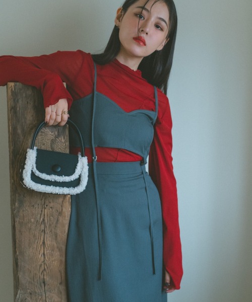 VANNIE U(ヴァニーユー)の「ソフトメロウシアートップス/前後2WAY(Tシャツ/カットソー・レディース・ブラック/ベージュ/レッド/アイボリー・FREE)」の7枚目の写真