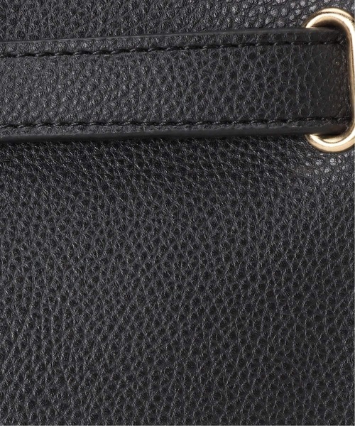 B.C STOCK（ベーセーストック）の「スクエア2way BAG（ショルダーバッグ・レディース・アイボリー/ブラック・FREE）」の4枚目の写真