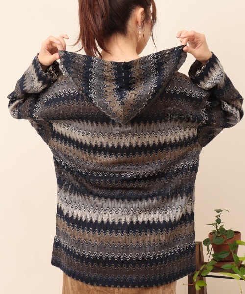 チチカカ（チチカカ）の「【ユニセックス】ラッセルジャカードバハシャツ（パーカー・メンズ・ネイビー/ブラック・MEDIUM/LARGE）」の7枚目の写真