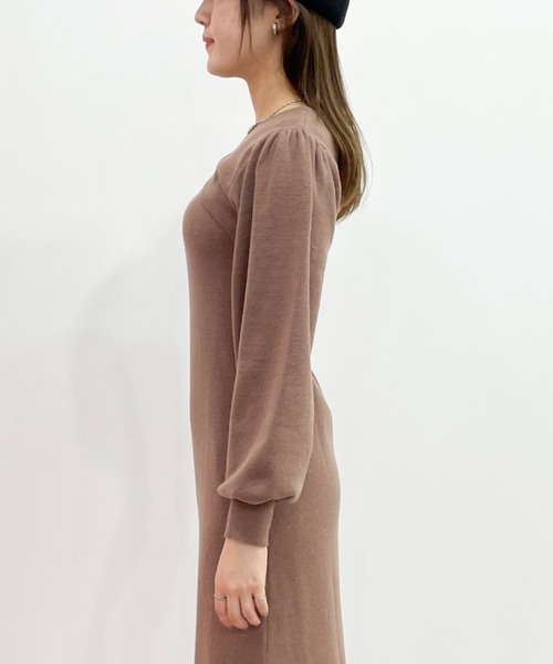 EPIMI E'PIMMY（エピミエピミー）の「レイヤードニットロングワンピース（ワンピース・レディース・ダークブルー/モカ/アイボリー/オフホワイト・MEDIUM）」の16枚目の写真