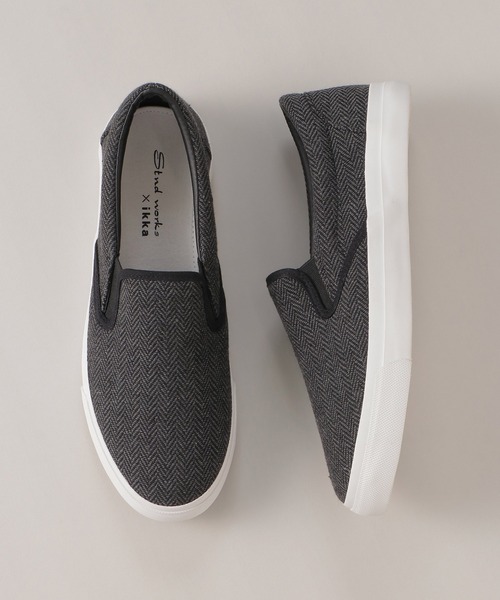 ikka(イッカ)の「ツィード調スリッポン(スリッポン・メンズ・ブラック/グレー・M/L)」の2枚目の写真