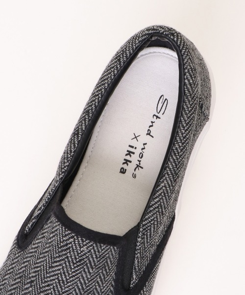ikka(イッカ)の「ツィード調スリッポン(スリッポン・メンズ・ブラック/グレー・M/L)」の9枚目の写真
