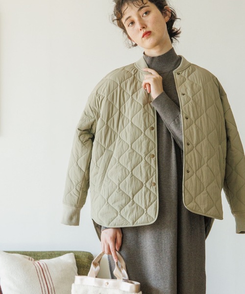 THE SHOP TK （ザ ショップ ティーケー ）の「◆【蓄熱保温/軽い】中綿キルトMA-1/CLUEL 11月号掲載（ブルゾン・レディース・オリーブ/アイボリー/ブラック/ベージュ・13/14/11/12）」の4枚目の写真