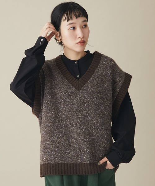 CRAFT STANDARD BOUTIQUE（クラフトスタンダードブティック）の「メランジVネックベスト（ベスト・レディース・ベージュ/ブラウン・FREE）」の2枚目の写真