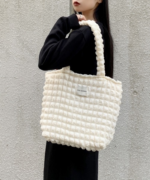 LVEU.(ラブユ.)の「【LVEU.】ポップコーントートバッグ / バッグ BAG 鞄 トート ポップコーン ポコポコ カジュアル ブラック アイボリー ZOZOTOWN限定(トートバッグ・レディース・ブラック/アイボリー・FREE)」の4枚目の写真