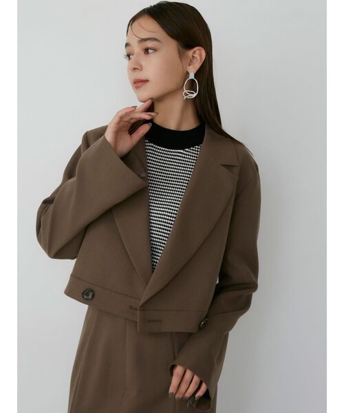 MURUA（ムルーア）の「ショートベルトジャケット【セットアップ着用可能】（テーラードジャケット・レディース・ベージュ/ダークグレー/ブラウン/ブルー・FREE）」の7枚目の写真