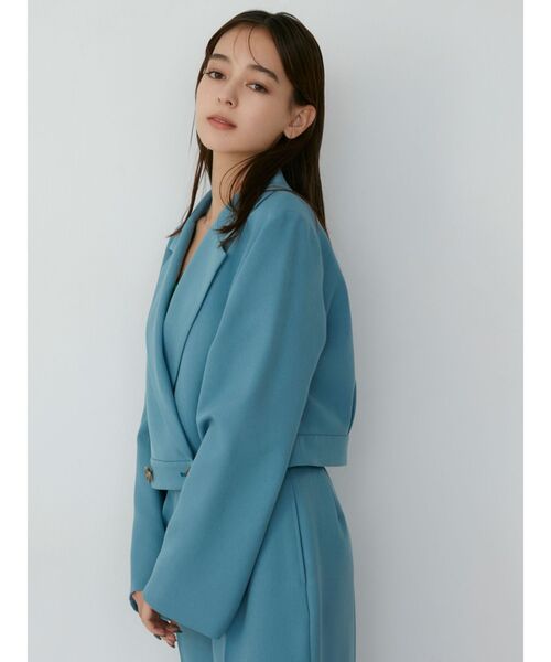 MURUA（ムルーア）の「ショートベルトジャケット【セットアップ着用可能】（テーラードジャケット・レディース・ベージュ/ダークグレー/ブラウン/ブルー・FREE）」の15枚目の写真