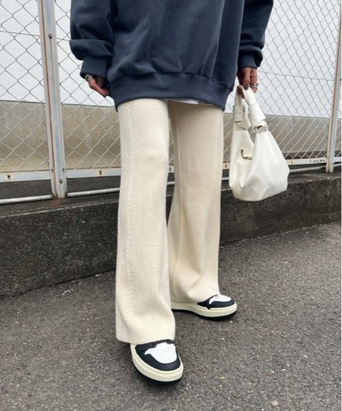 ISOOK（アイスー）の「サイドデザインニットパンツ（chiica select） / ワイドパンツ ニットパンツ リブパンツ（その他パンツ・レディース・ブラック/アイボリー・FREE）」の3枚目の写真