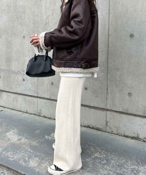 ISOOK（アイスー）の「サイドデザインニットパンツ（chiica select） / ワイドパンツ ニットパンツ リブパンツ（その他パンツ・レディース・ブラック/アイボリー・FREE）」の6枚目の写真